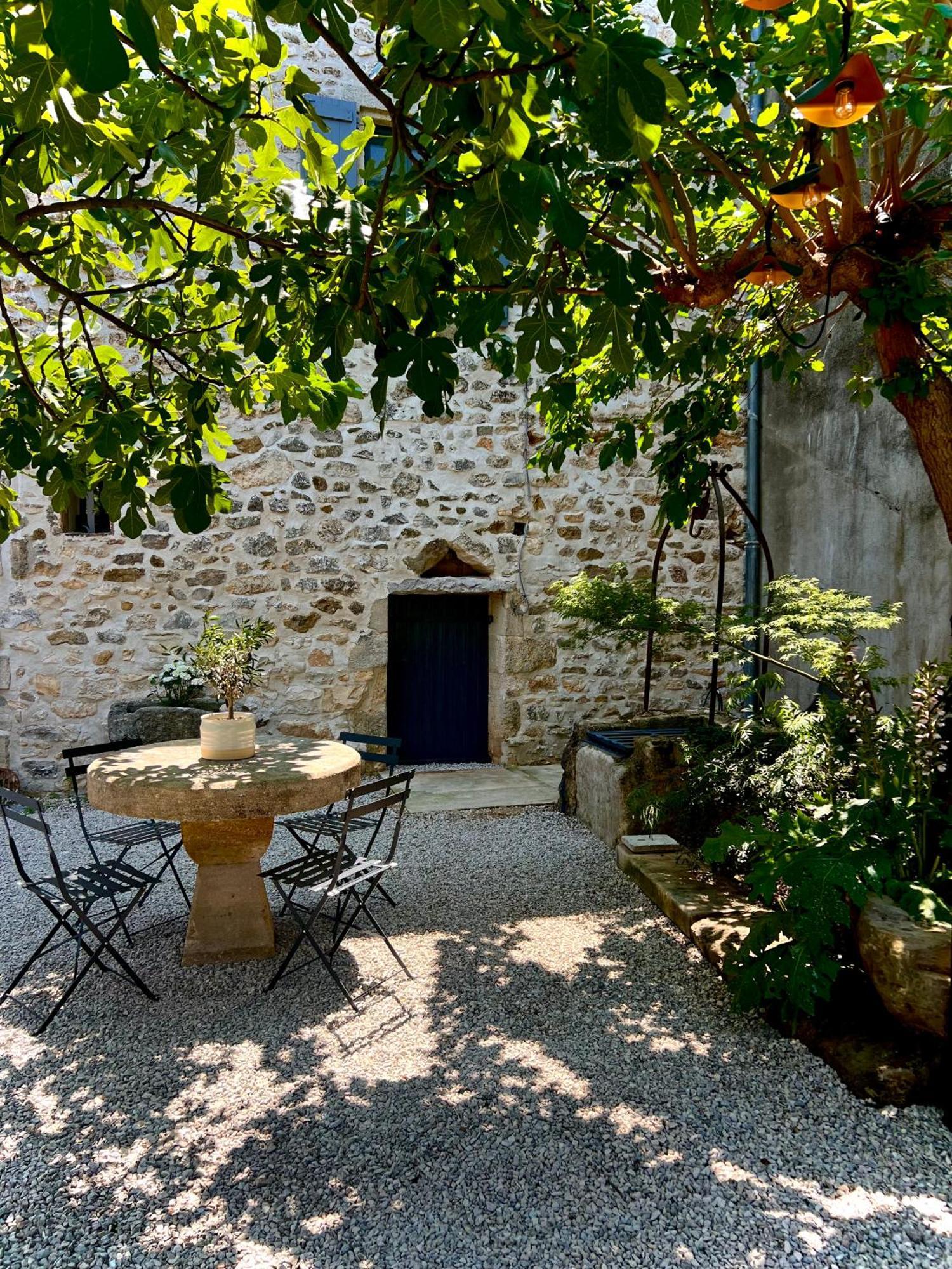 Maison Erica Hotel Saint-Mamert-du-Gard Exterior photo